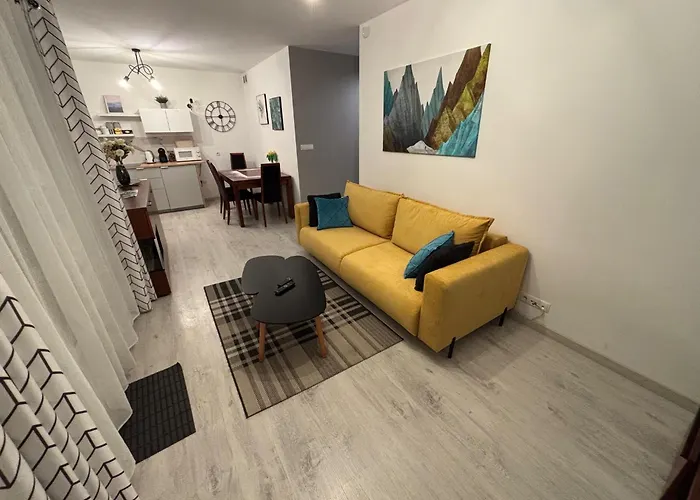 Na Spokojnej דירה